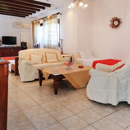 Deppy'S Houwe Villa Nikiti  Exterior foto