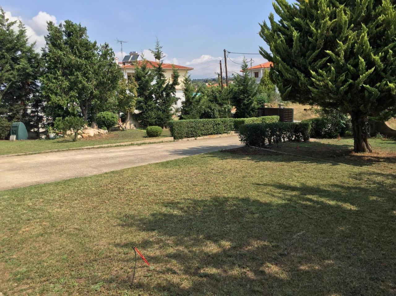 Deppy'S Houwe Villa Nikiti  Exterior foto
